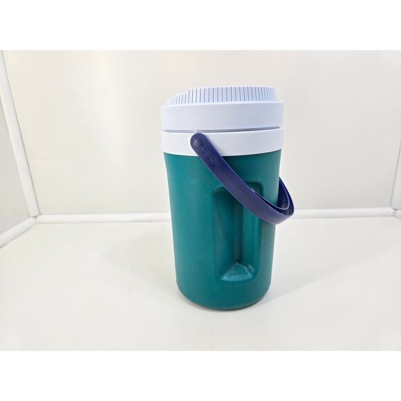 Rubbermaid 1691 Vtg Swivel Spout Insulated Jug 1/2 G Made in USA Teal - Picture 1 of 8